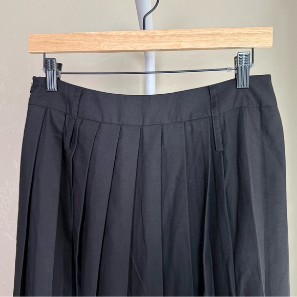 Sold - Picture 6 of 10